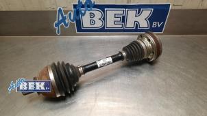 Usados Eje de transmisión izquierda delante Volkswagen Golf VI (5K1) 2.0 GTI 16V Edition 35 Precio € 39,99 Norma de margen ofrecido por Auto Bek