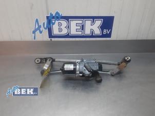 Used Wiper motor + mechanism Renault Clio III (BR/CR) 1.5 dCi 85 Price on request offered by Auto Bek