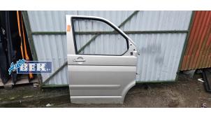 Used Door 2-door, right Volkswagen Multivan T5 (7E/7HC/7HF/7HM) 2.5 TDi Price € 200,00 Margin scheme offered by Auto Bek