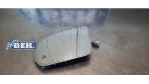 Used Mirror glass, left Mercedes C Combi (S203) 2.0 C-200K 16V Price on request offered by Auto Bek