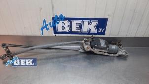 Used Wiper motor + mechanism Porsche Cayenne (9PA) 4.5 S V8 32V Price on request offered by Auto Bek