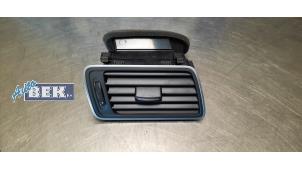 Used Dashboard vent Volkswagen CC (358) 1.8 TSI 16V Price € 30,00 Margin scheme offered by Auto Bek