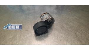 Used Drive belt tensioner Renault Clio IV (5R) 1.5 Energy dCi 90 FAP Price on request offered by Auto Bek