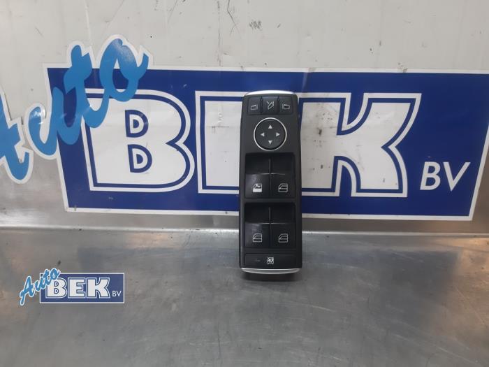 Usados Interruptor combinado de ventanillas Mercedes E Estate (S212) E-220 CDI 16V BlueEfficiency Precio € 35,00 Norma de margen ofrecido por Auto Bek