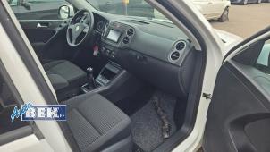 Used Airbag set + module Volkswagen Tiguan (5N1/2) 1.4 TSI 16V Price € 500,00 Margin scheme offered by Auto Bek