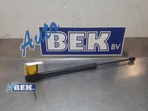 Used Rear gas strut, right Hyundai Kona (OS) 1.0 T-GDI 12V Price on request offered by Auto Bek