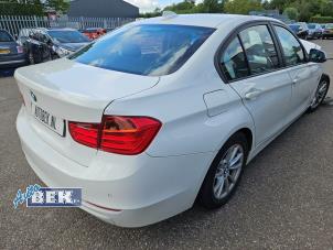 Używane Naroznik karoserii prawy tyl BMW 3 serie (F30) 316i 1.6 16V Cena € 250,00 Procedura marży oferowane przez Auto Bek