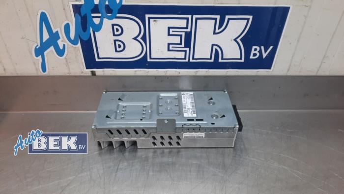 Używane Modul radiowy BMW 7 serie (G11/12) 740i,Li 24V Cena € 650,00 Procedura marży oferowane przez Auto Bek