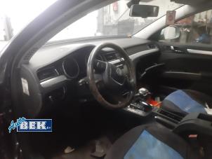 Używane Airbag set + dashboard Skoda Superb Combi (3TAC/TAF) 1.8 TSI 16V Cena € 500,00 Procedura marży oferowane przez Auto Bek