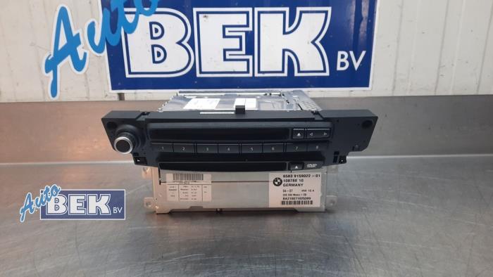 Używane Odtwarzacz DVD BMW 5 serie (E60) 530i 24V Cena € 375,00 Procedura marży oferowane przez Auto Bek