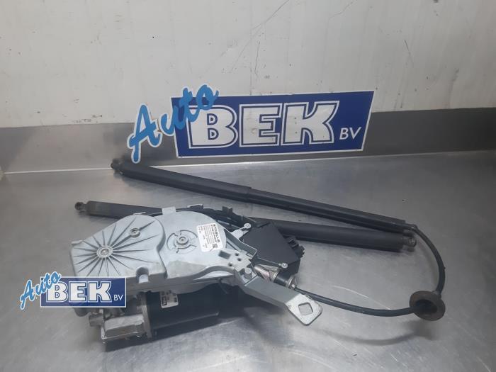 Tailgate hydraulic kit
