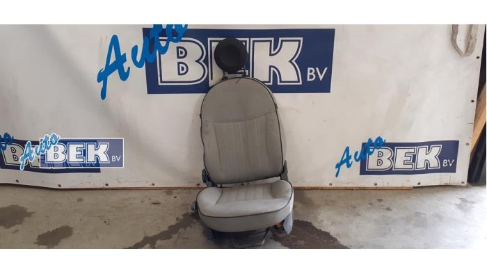 Seat, left from a Fiat 500 (312) 1.2 69 2019