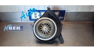 Usagé Ventilateur chauffage Volkswagen Polo V (6R) 1.2 TDI 12V BlueMotion Prix € 50,00 Règlement à la marge proposé par Auto Bek