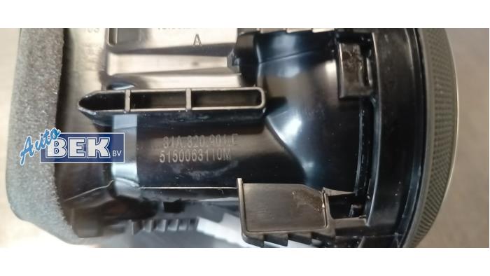 Dashboard vent from a Audi A3 (8V1/8VK) 1.0 TFSI 12V 2022