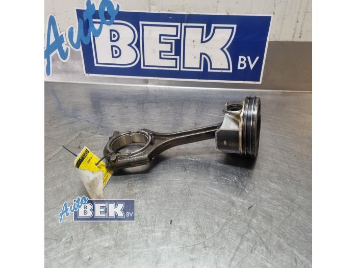 Usagé Piston Ford Galaxy (WA6) 2.0 EcoBoost 16V Prix € 75,00 Règlement à la marge proposé par Auto Bek