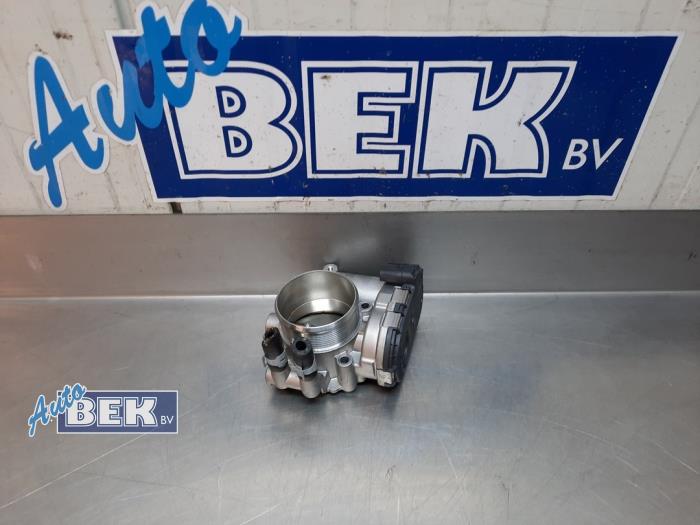 Usagé Boitier papillon Jaguar XE 2.0 250 Turbo 16V Prix € 150,00 Règlement à la marge proposé par Auto Bek