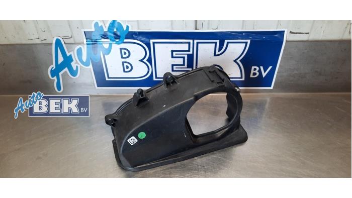 Usagé Couvercle de distribution Volkswagen Golf VII Variant (AUVV) 1.2 TSI 16V BlueMOTION Prix € 10,00 Règlement à la marge proposé par Auto Bek