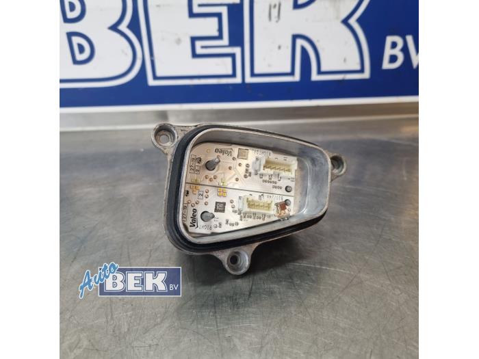 Używane Modułowy reflektor LED Seat Ibiza V (KJB) 1.0 TSI 12V Cena € 39,95 Procedura marży oferowane przez Auto Bek