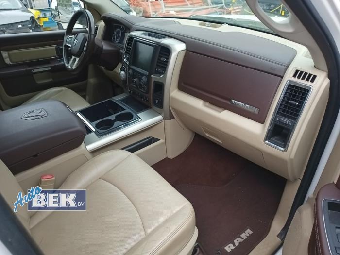 Usados Salpicadero Dodge 1500 Crew Cab (DS) 3.0 V6 Diesel 4x4 Precio de solicitud ofrecido por Auto Bek