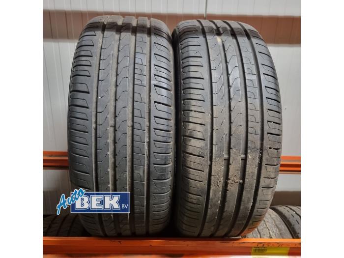Używane Opona Cena € 60,00 Procedura marży oferowane przez Auto Bek