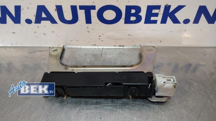 Gebrauchte Antenne Toyota Auris Touring Sports (E18) 1.8 16V Hybrid Preis € 25,00 Margenregelung angeboten von Auto Bek