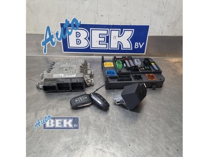 Used Engine management computer Citroen C4 Picasso (3D/3E) 1.6 e-Hdi, BlueHDi 115 Price € 249,99 Margin scheme offered by Auto Bek