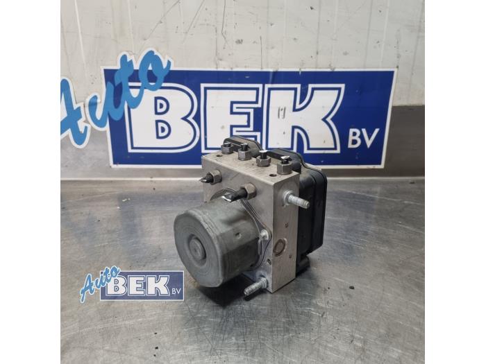 Begagnade ABS-pump Audi A1 Sportback (8XA/8XF) 1.6 TDI 16V Pris € 24,90 Marginaltabell erbjuds av Auto Bek