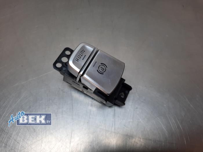 Gebrauchte Handbremse Schalter BMW 7 serie (G11/12) 740i,Li 24V Preis € 45,00 Margenregelung angeboten von Auto Bek