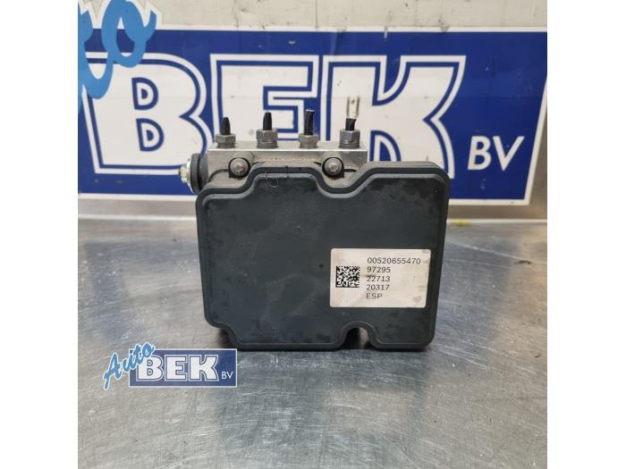 Usagé Bloc ABS Peugeot Boxer (U9) 2.0 BlueHDi 130 Prix € 90,00 Règlement à la marge proposé par Auto Bek