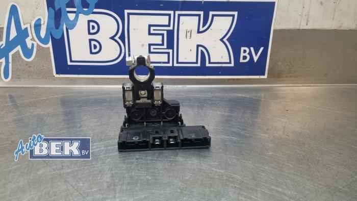 Begagnade Batterisensor Nissan Juke (F16) 1.0 DIG-T 117 12V Pris € 30,00 Marginaltabell erbjuds av Auto Bek