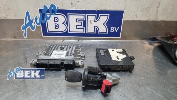 Used Ignition lock + computer Renault Twingo II (CN) 1.5 dCi 75 FAP Price € 145,00 Margin scheme offered by Auto Bek