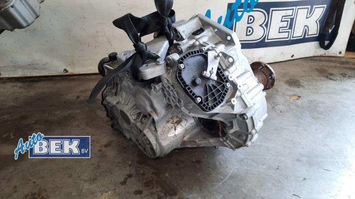 Getriebe van een Volkswagen Golf VIII (CD1) 1.5 eTSI 16V 2024
