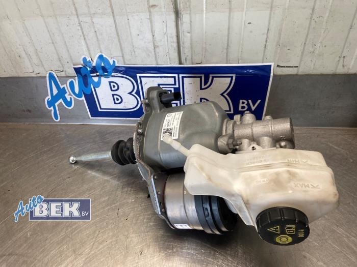 Usagé Servo frein Volkswagen Golf VIII (CD1) 1.5 eTSI 16V Prix € 295,00 Règlement à la marge proposé par Auto Bek