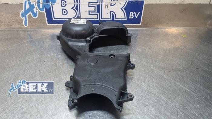 Usagé Couvercle de distribution Ford Focus 3 1.6 EcoBoost 16V Prix € 30,00 Règlement à la marge proposé par Auto Bek