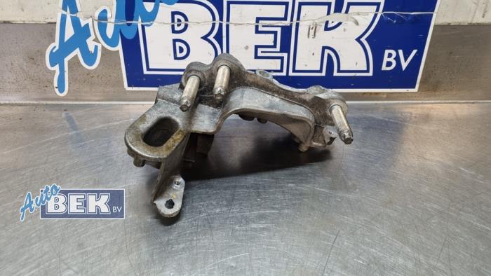 Used Engine mount Ford Focus 3 1.6 EcoBoost 16V Price € 30,00 Margin scheme offered by Auto Bek