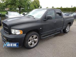 Usagé Portière 4portes avant gauche Dodge Ram 3500 Standard Cab (DR/DH/D1/DC/DM) 5.7 V8 Hemi 1500 4x2 Prix sur demande proposé par Auto Bek
