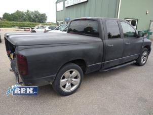 Usagé Porte arrière droite Dodge Ram 3500 Standard Cab (DR/DH/D1/DC/DM) 5.7 V8 Hemi 1500 4x2 Prix sur demande proposé par Auto Bek