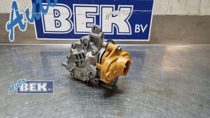 Begagnade Oljepump Mercedes A (177.0) 1.3 A-200 Turbo 16V Pris € 37,50 Marginaltabell erbjuds av Auto Bek