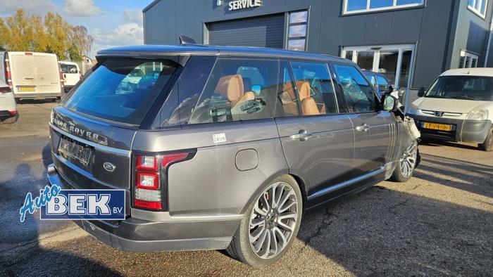 Begagnade Baklucka Landrover Range Rover IV (LG) 3.0 TDV6 24V Pris € 999,99 Marginaltabell erbjuds av Auto Bek