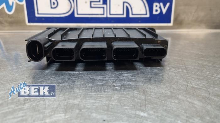 Stromverteiler van een MINI Countryman (F60) 1.5 12V Cooper 2023