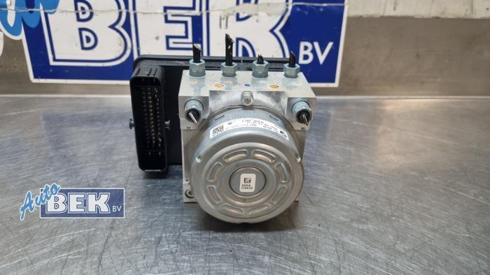 Used ABS pump Mini Countryman (F60) 1.5 12V Cooper Price € 350,00 Margin scheme offered by Auto Bek