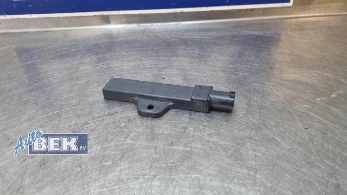 Używane Keyless Entry-Antena Mini Countryman (F60) 1.5 12V Cooper Cena € 20,00 Procedura marży oferowane przez Auto Bek