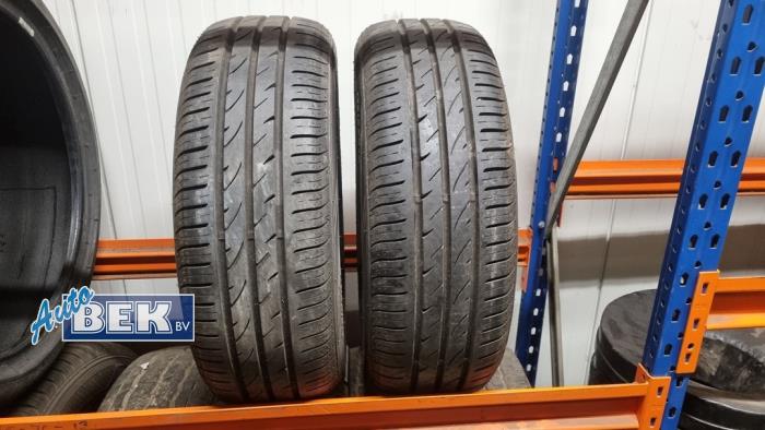 Używane Opona Cena € 40,00 Procedura marży oferowane przez Auto Bek