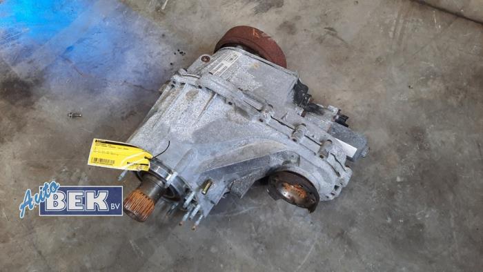 Transfer case housing