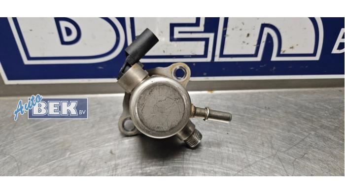 Used Mechanical fuel pump Volkswagen Golf VIII (CD1) 1.5 eTSI 16V Price € 64,99 Margin scheme offered by Auto Bek