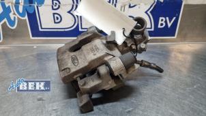 Begagnade Bakre bromsok, höger Ford Fiesta 7 1.0 EcoBoost 12V 140 Pris € 45,00 Marginaltabell erbjuds av Auto Bek