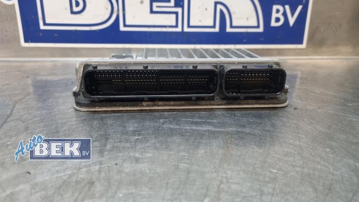 Used Engine management computer Toyota Yaris III (P13) 1.5 16V Hybrid Price € 149,95 Margin scheme offered by Auto Bek