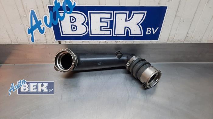 Usagé Tuyau intercooler Landrover Defender II 2.0 16V P400e Prix € 50,00 Règlement à la marge proposé par Auto Bek