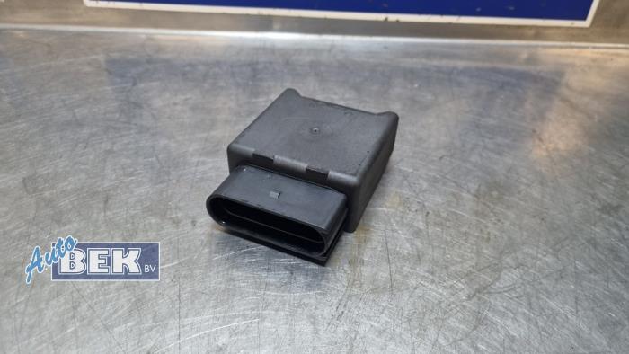 Usagé Module pompe carburant Volkswagen T-Cross 1.0 TSI 115 12V Prix € 19,99 Règlement à la marge proposé par Auto Bek