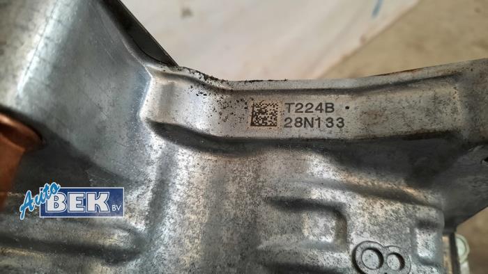 Getriebe van een Peugeot 2008 (UD/UK/UR/US/UX) 1.2 VTi 12V PureTech 130 2024